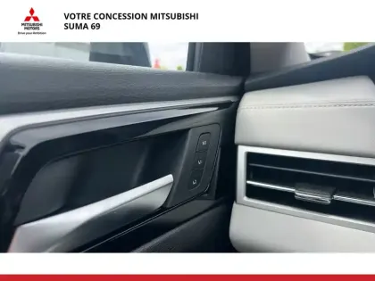 Photo 27 Mitsubishi Outlander  2.4 MIVEC PHEV 306 4WD