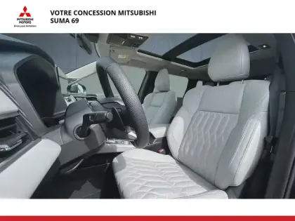 Photo 11 Mitsubishi Outlander  2.4 MIVEC PHEV 306 4WD