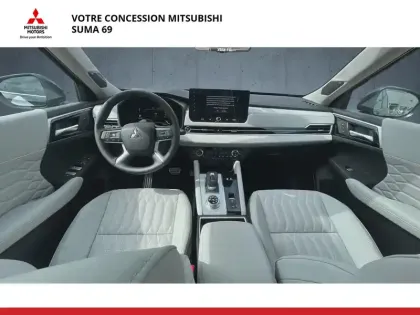 Photo 10 Mitsubishi Outlander  2.4 MIVEC PHEV 306 4WD