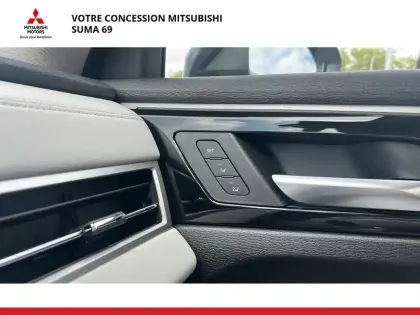 Photo 28 Mitsubishi Outlander  2.4 MIVEC PHEV 306 4WD