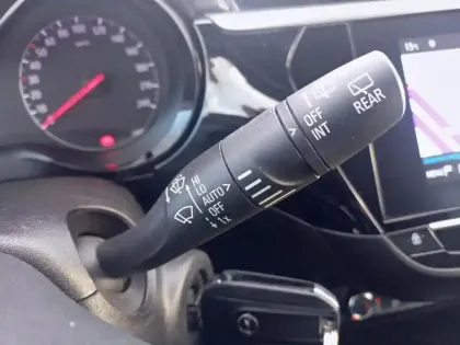 Photo 17 Opel Corsa  1.2 75 ch BVM5 Elegance Business