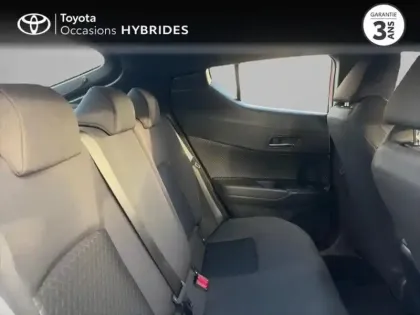 Photo 6 Toyota C-HR  1.8 Hybride 122ch Dynamic Ultimate E-CVT