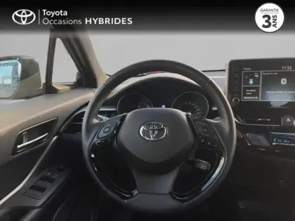 Photo 12 Toyota C-HR  1.8 Hybride 122ch Dynamic Ultimate E-CVT