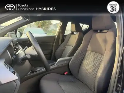 Photo 25 Toyota C-HR  1.8 Hybride 122ch Dynamic Ultimate E-CVT