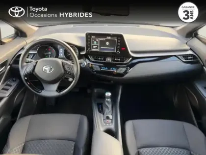 Photo 31 Toyota C-HR  1.8 Hybride 122ch Dynamic Ultimate E-CVT
