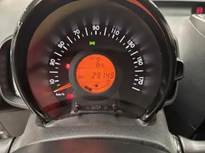 Photo 14 Citroën C1  VTi 72 S&S Shine 5p E6.d