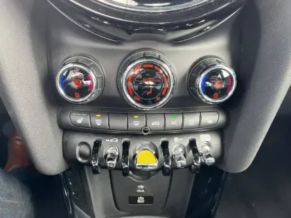 Photo 29 Mini Mini  Cooper SE 184ch  Essential BVA