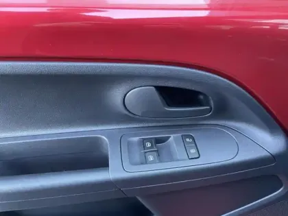 Photo 10 Volkswagen E-Up ! Electrique 83ch 4cv