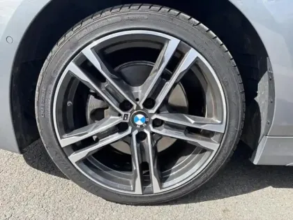 Photo 8 BMW Serie 1 Gén. III (F40) Ph1 Edition M Design 5