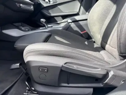 Photo 10 BMW Serie 1 Gén. III (F40) Ph1 Edition M Design 5