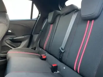 Photo 9 Opel Corsa  -e 136ch GS