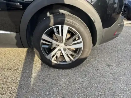 Photo 10 Peugeot 3008  1.2 PureTech 130ch S&S Allure EAT8