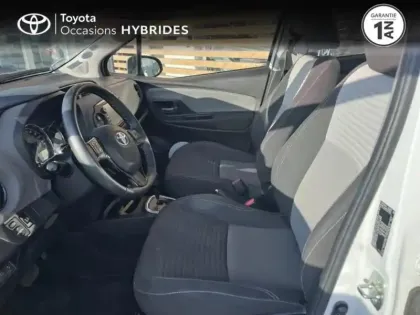 Photo 10 Toyota Yaris  HSD 100h France 5p