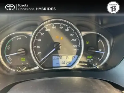 Photo 13 Toyota Yaris  HSD 100h France 5p