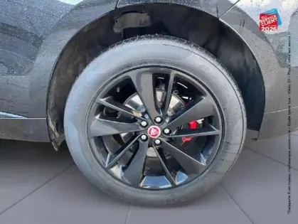 Photo 9 Jaguar F-Pace  D200 MHEV R-Dynamic SE BVA8 AWD