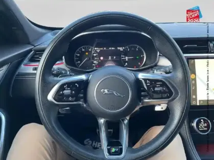 Photo 11 Jaguar F-Pace  D200 MHEV R-Dynamic SE BVA8 AWD