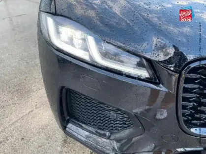 Photo 12 Jaguar F-Pace  D200 MHEV R-Dynamic SE BVA8 AWD