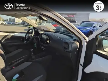 Photo 6 Toyota Aygo  X 1.0 VVT-i 72ch Dynamic