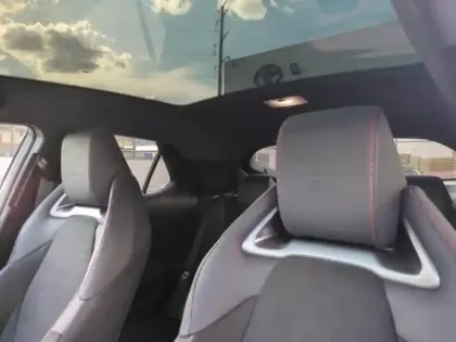 Photo 14 Toyota C-HR  2.0 Hybride Rechargeable 225ch GR Sport NG23