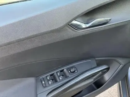 Photo 7 Skoda Kamiq  1.0 TSI 95ch Ambition