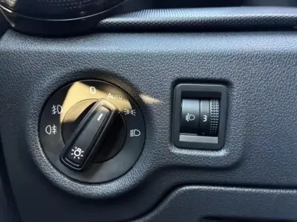 Photo 8 Skoda Kamiq  1.0 TSI 95ch Ambition