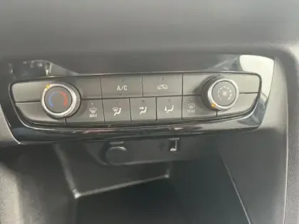 Photo 14 Opel Corsa  1.2 Turbo 100ch Edition