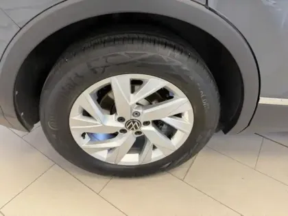 Photo 13 Volkswagen Tiguan  2.0 TDI 150ch Elegance DSG7