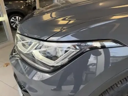 Photo 6 Volkswagen Tiguan  2.0 TDI 150ch Elegance DSG7