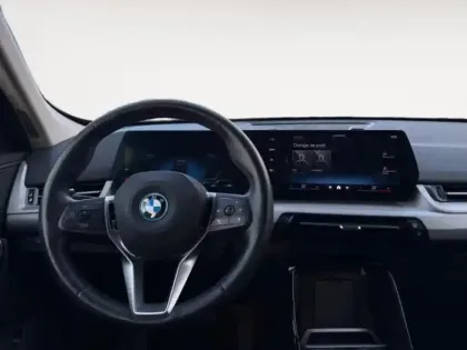 Photo 9 BMW X1  ieDrive20 204ch