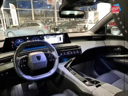 Photo 14 Peugeot 3008  1.2 Hybrid 145ch Allure e-DCS6