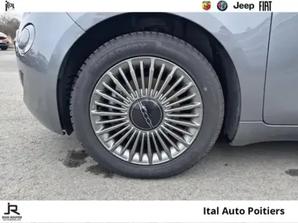 Photo 10 Fiat 500  e 118ch Icône