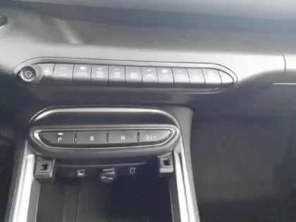 Photo 14 Jeep Avenger  1.2 Turbo T3 145ch MHEV Upland BVR6 4xe