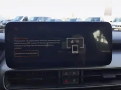 Photo 12 Jeep Avenger  1.2 Turbo T3 145ch MHEV Upland BVR6 4xe