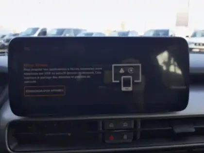 Photo 27 Jeep Avenger  1.2 Turbo T3 145ch MHEV Upland BVR6 4xe