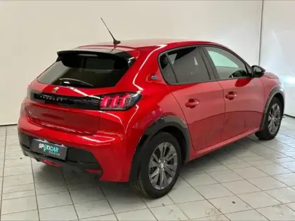 Photo 5 Peugeot 208  e- 136ch Allure