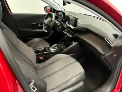 Photo 10 Peugeot 208  e- 136ch Allure