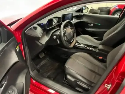 Photo 13 Peugeot 208  e- 136ch Allure