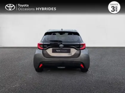 Photo 18 Toyota Yaris  116h Iconic 5p