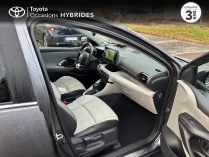 Photo 20 Toyota Yaris  116h Iconic 5p
