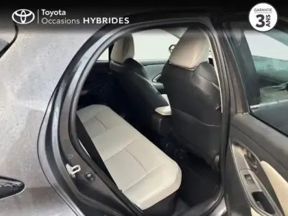 Photo 31 Toyota Yaris  116h Iconic 5p