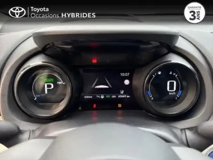 Photo 13 Toyota Yaris  116h Iconic 5p