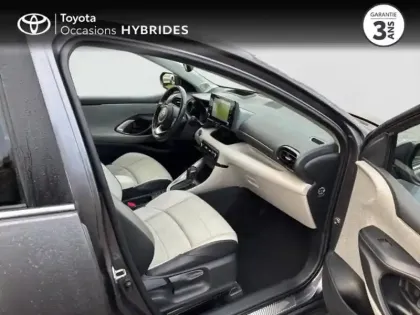 Photo 30 Toyota Yaris  116h Iconic 5p