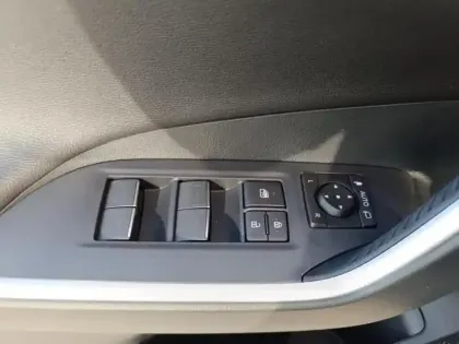 Photo 14 Toyota Rav4  2.5 Hybride Rechargeable 306ch Design Business AWD-i MY25