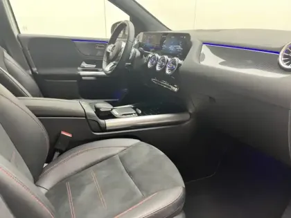 Photo 15 Mercedes Classe B Gén. III (W247) Ph1 AMG Line Edition 5