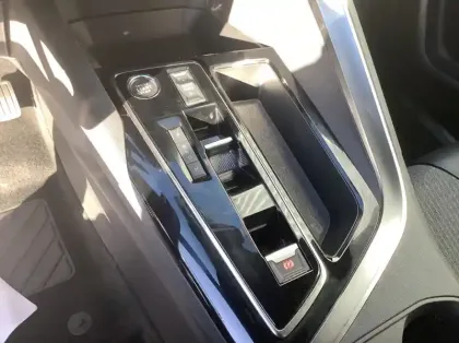 Photo 21 Peugeot 3008 BlueHDi 130ch S&amp;S EAT8 Allure Pack