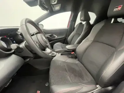 Photo 17 Toyota Yaris 116h GR SPORT RDS