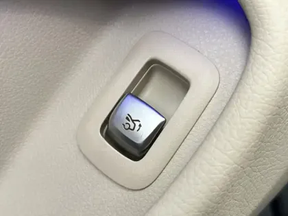 Photo 25 Mercedes Classe C 220 d Cabriolet AMG Line