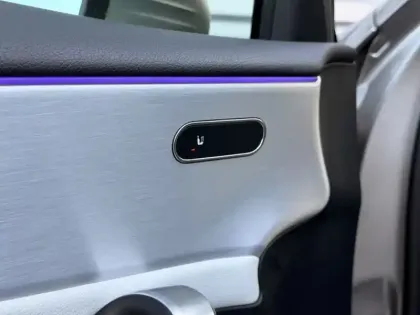 Photo 15 Mercedes Classe A 250 e AMG Line