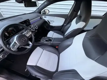 Photo 8 Mercedes Classe A 250 e AMG Line