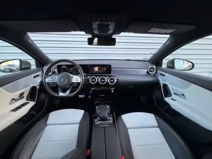 Photo 7 Mercedes Classe A 250 e AMG Line